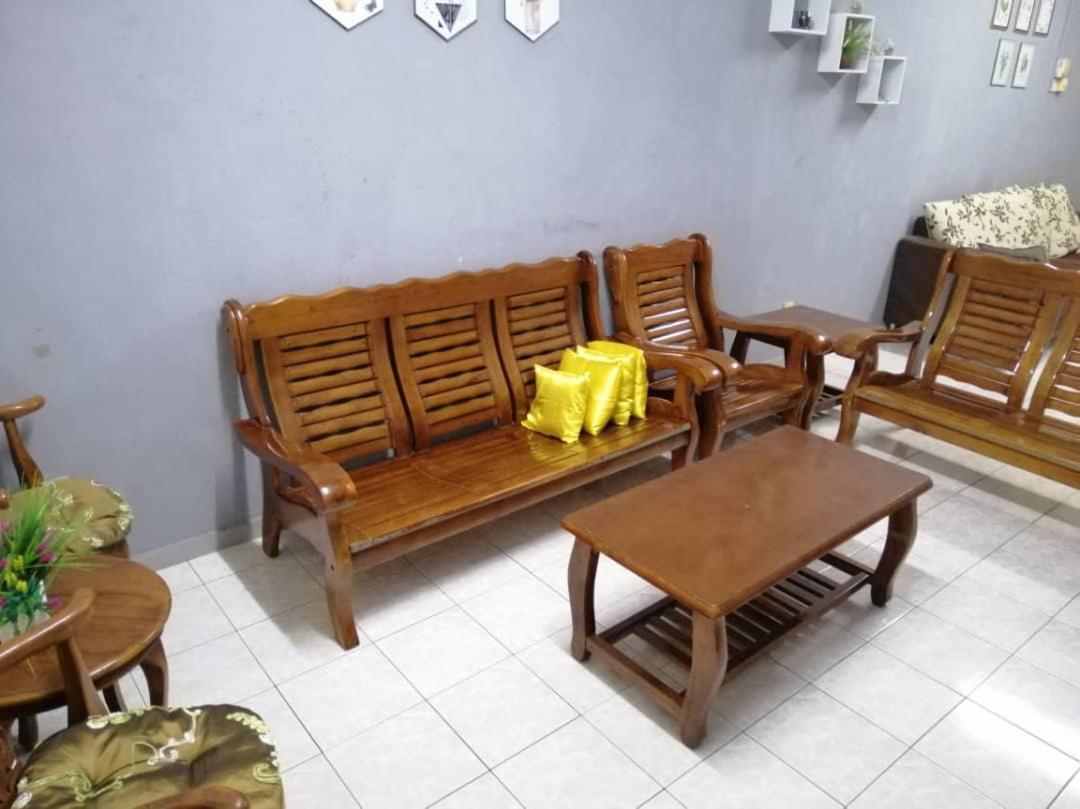 Homestay Perpaduan, Taman Bercham Raya Ulu Kinta Ipoh Perak Kampong Batu Lapan  Exterior foto